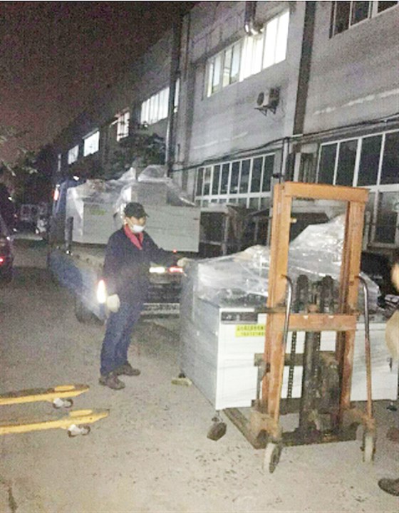 追加6臺(tái)鋁合金鋸切機(jī)，鄧氏投入快速生產(chǎn)！