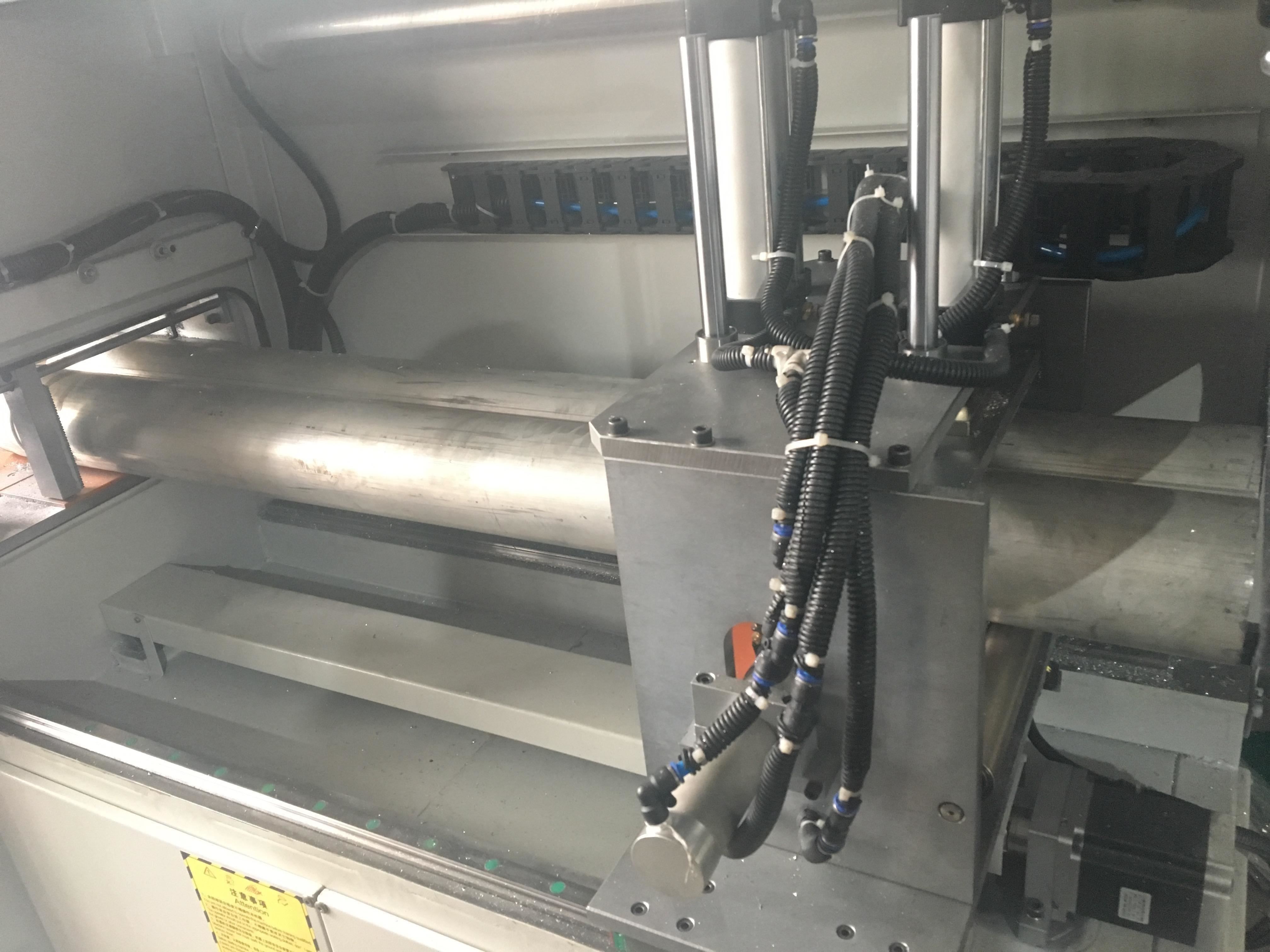 全自動鋸鋁機(jī)陸續(xù)訂購3臺用于鋁材切割，已合作3年